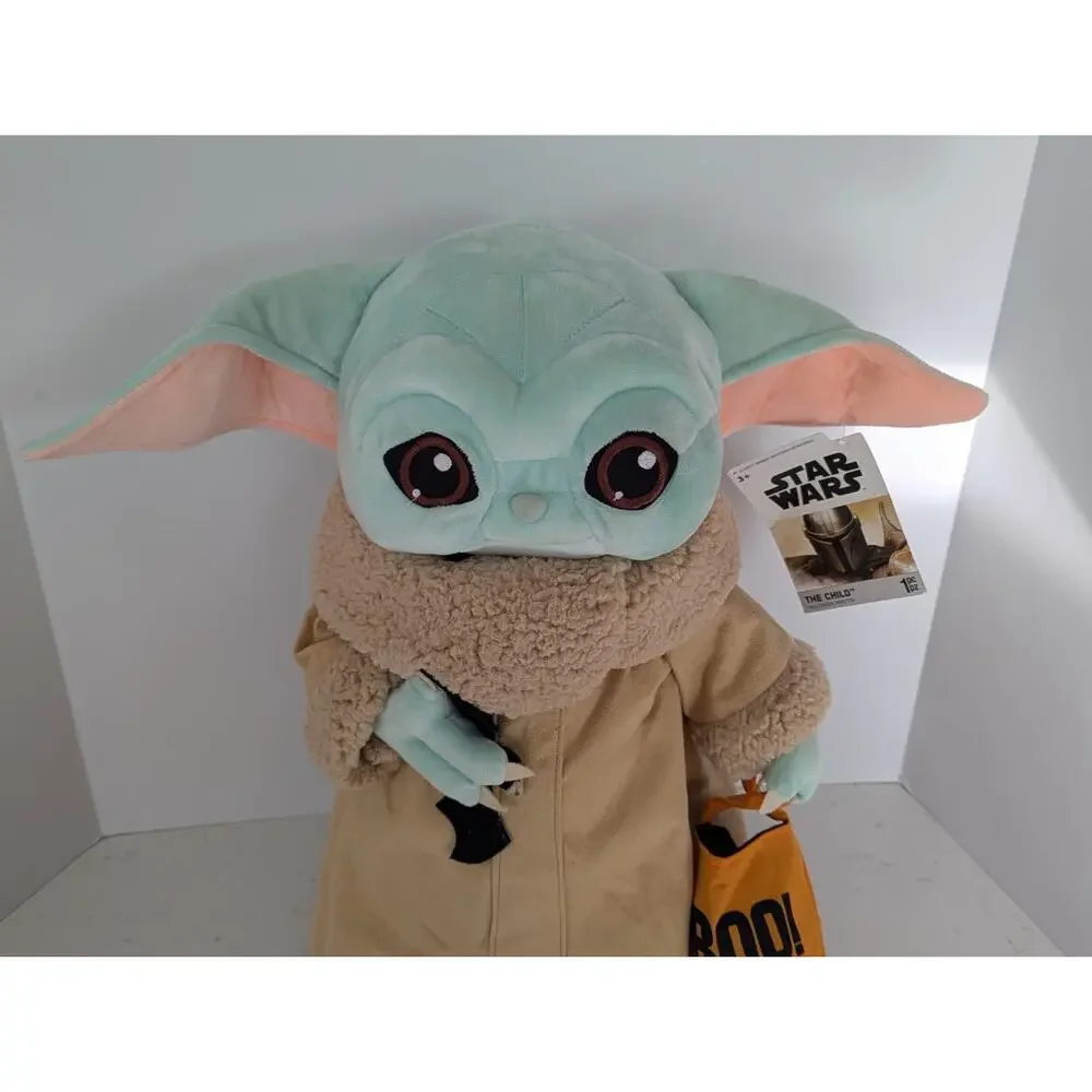 Mandalorian The Child Halloween Greeter NWT Decoration